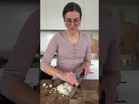 One Pan Lemon Herb Chicken Rice (with Chicken Breast!)