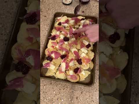 Viral charcuterie nachos with my favorite trader joe ingredients! Chips Brie prosciutto jam & thyme