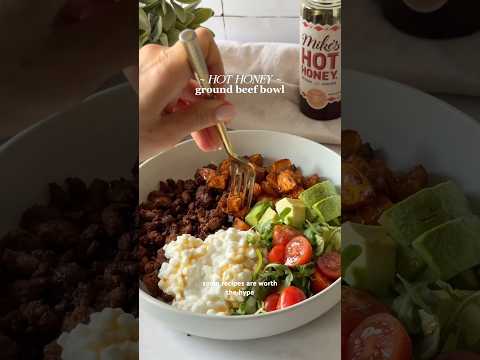 Hot Honey Ground Beef Bowls with Sweet Potato & Cottage Cheese, high protein, gluten free 🤤