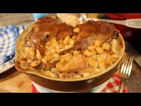 Cassoulet de la mer - Française Main Course Cassoulet de la mer - Delicious Française main course with medium difficulty. Perfect recipe converted from YouTube video to PDF format.