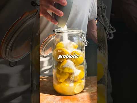 Homemade Fermented Lemonade! A gut friendly twist on a classic - recipe link in bio 🙌🍋