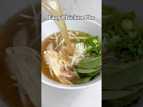Easy Vietnamese Noodle Soup (PHO GA)