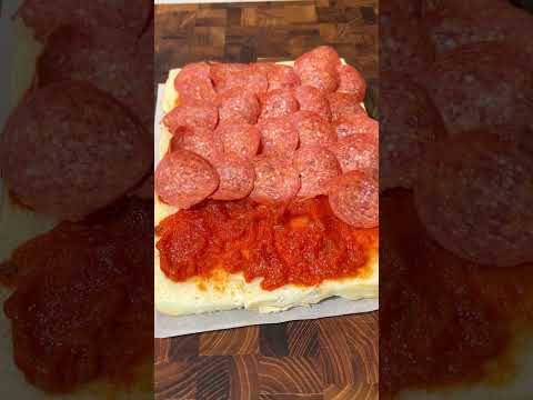 Pepperoni pizza sliders!👇