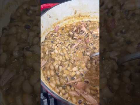Southern Black-Eyed Peas with Turkey Wings