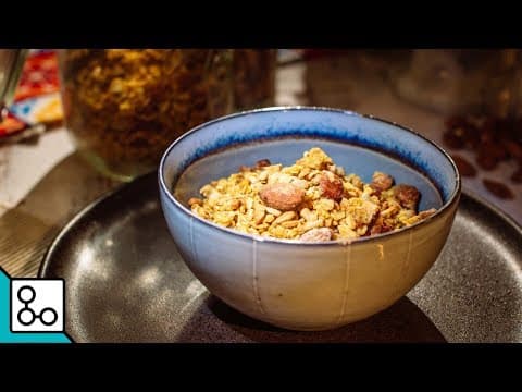 Granola maison à l'orange et aux noix