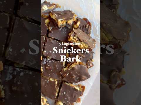 Snickers Date Bark (5 Ingredients!)