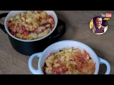 Crumble aux fraises de Plougastel et rhubarbe