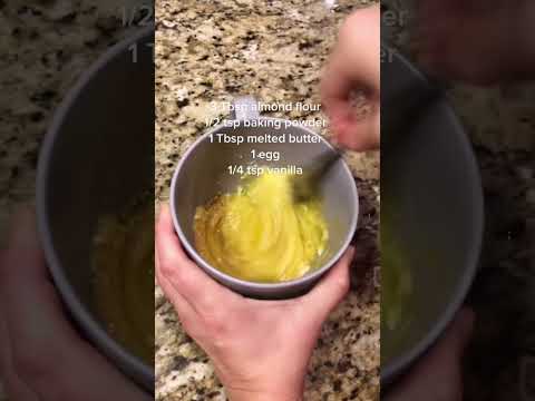 Keto Cinnamon Roll Mug Cake